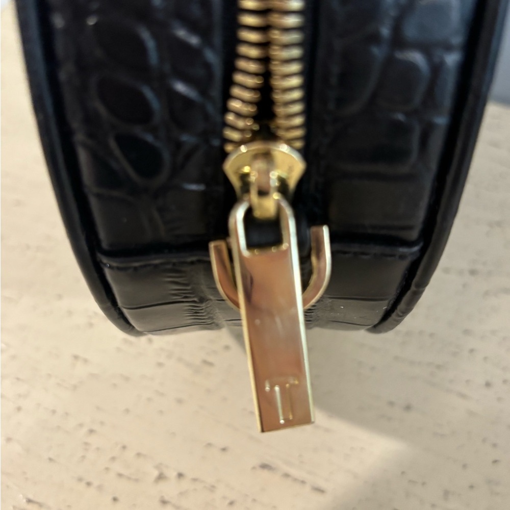 Ted Baker Black Croc-Embossed Circle Clutch - Picture 3 of 6